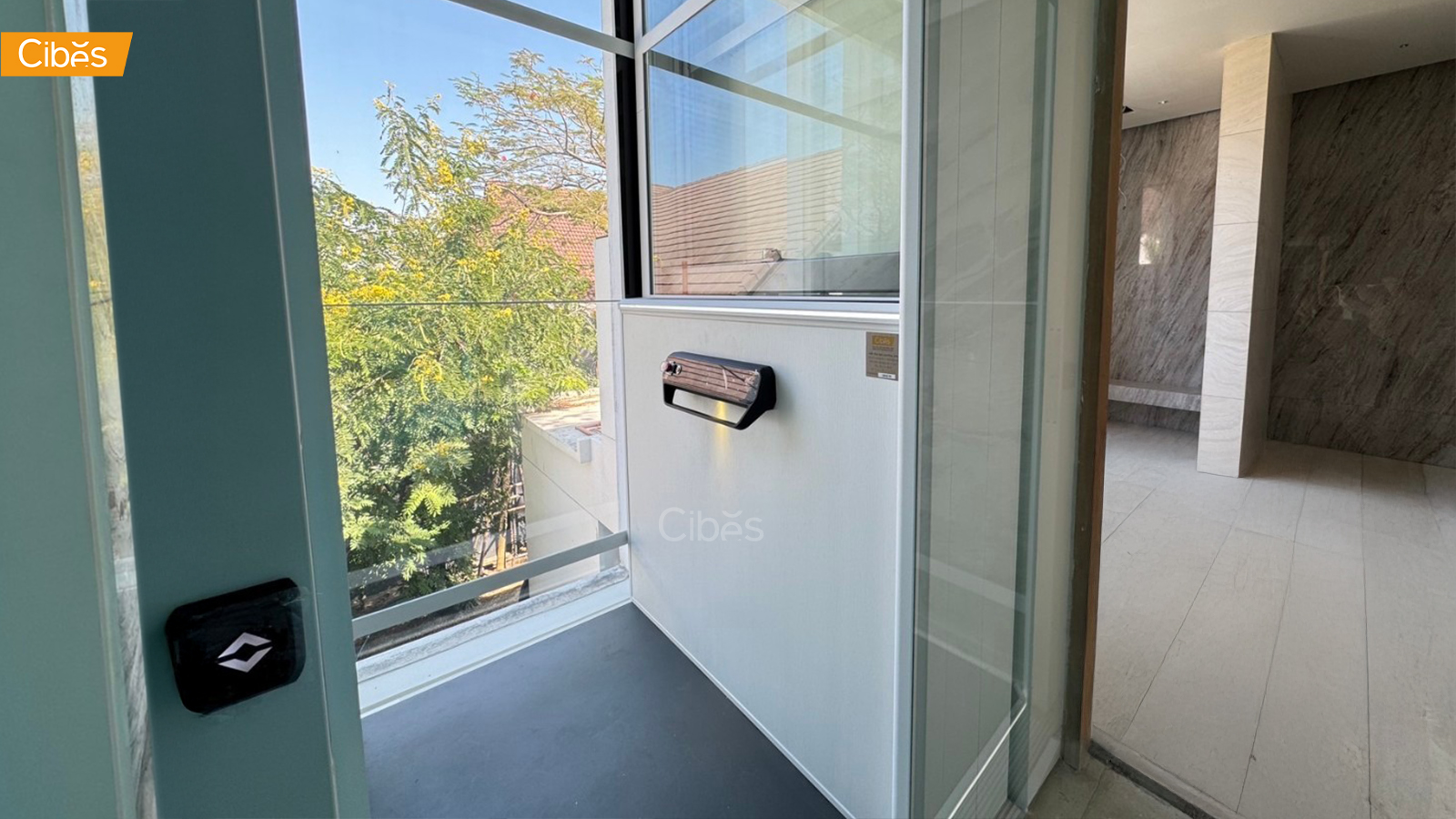 Cibes lift V80 E home elevator